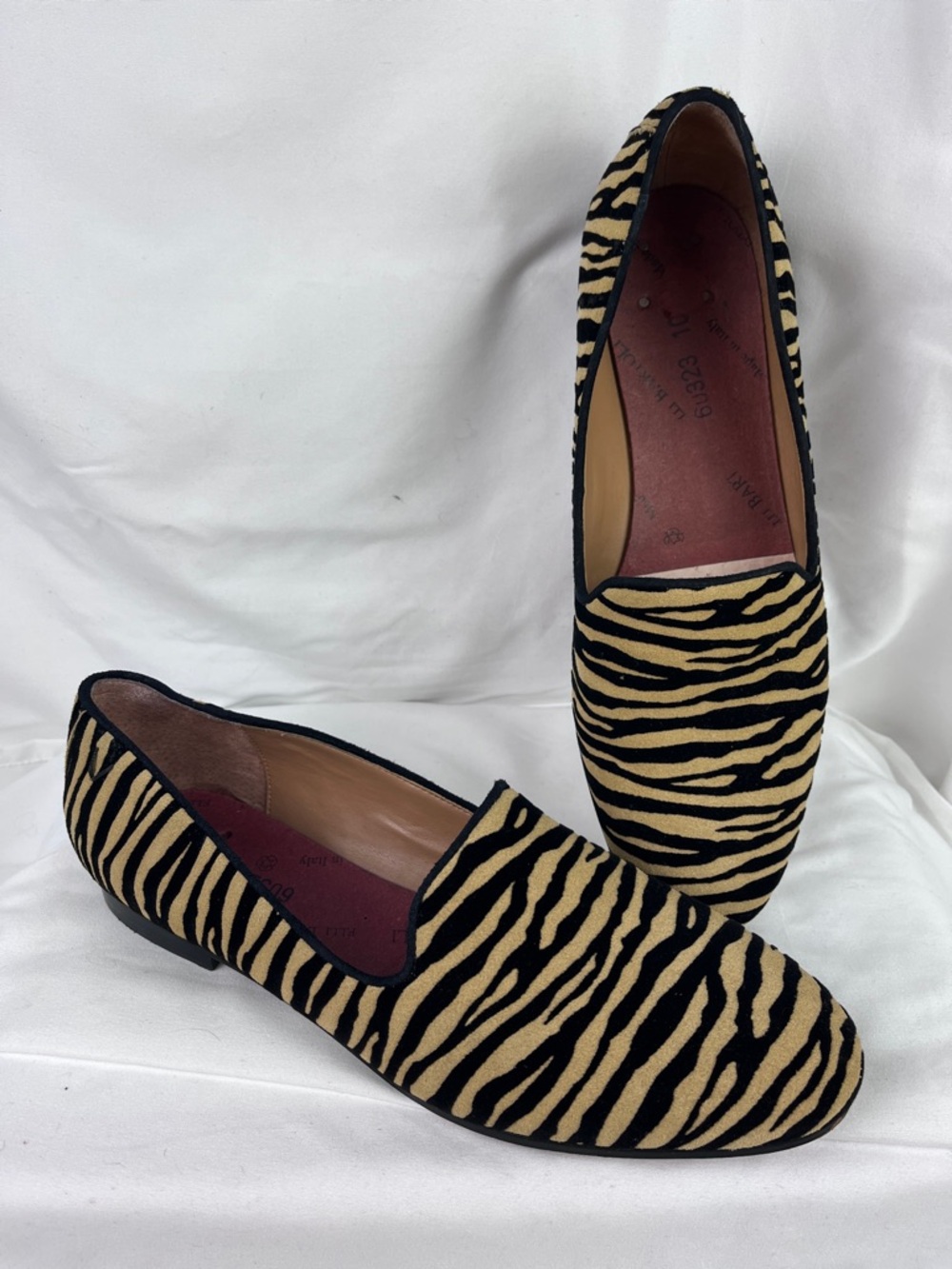 Vionic Willa Tiger Stripe Loafer Slip On Shoes Womens Size 10